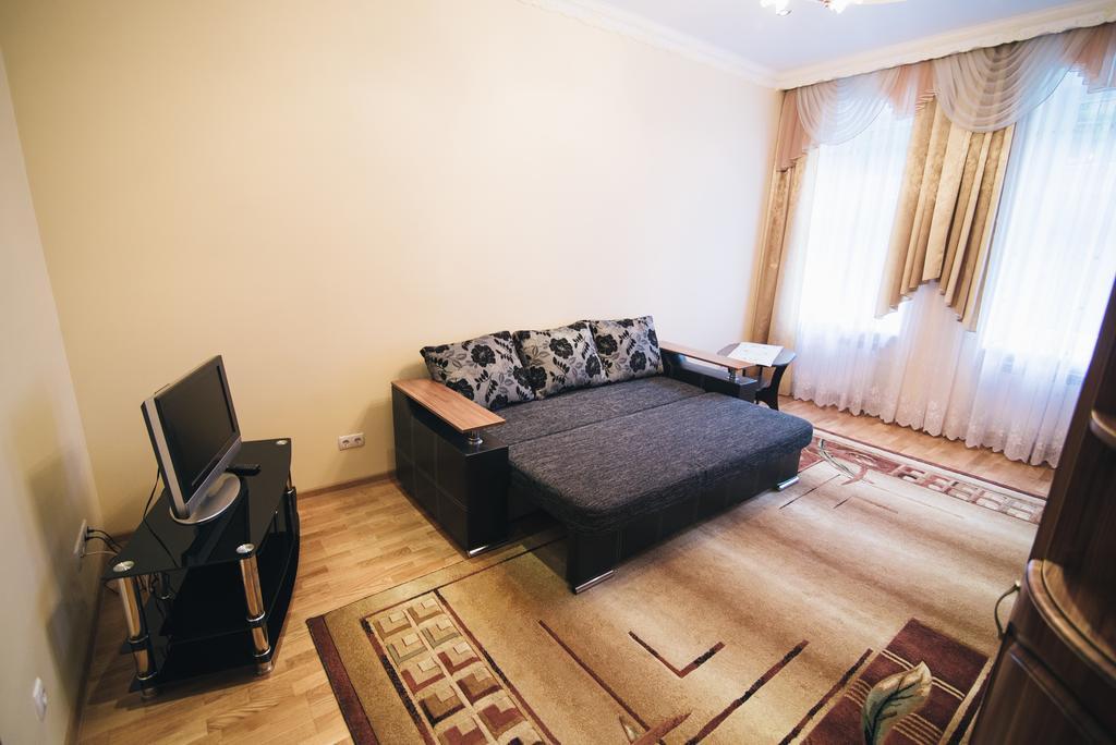 Apartment On Bernarda Meretyna Лвив Екстериор снимка